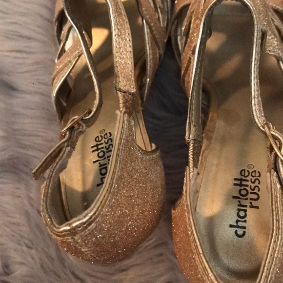 Super Fun and Comfortable Gold Heels - Picture 4 of 4